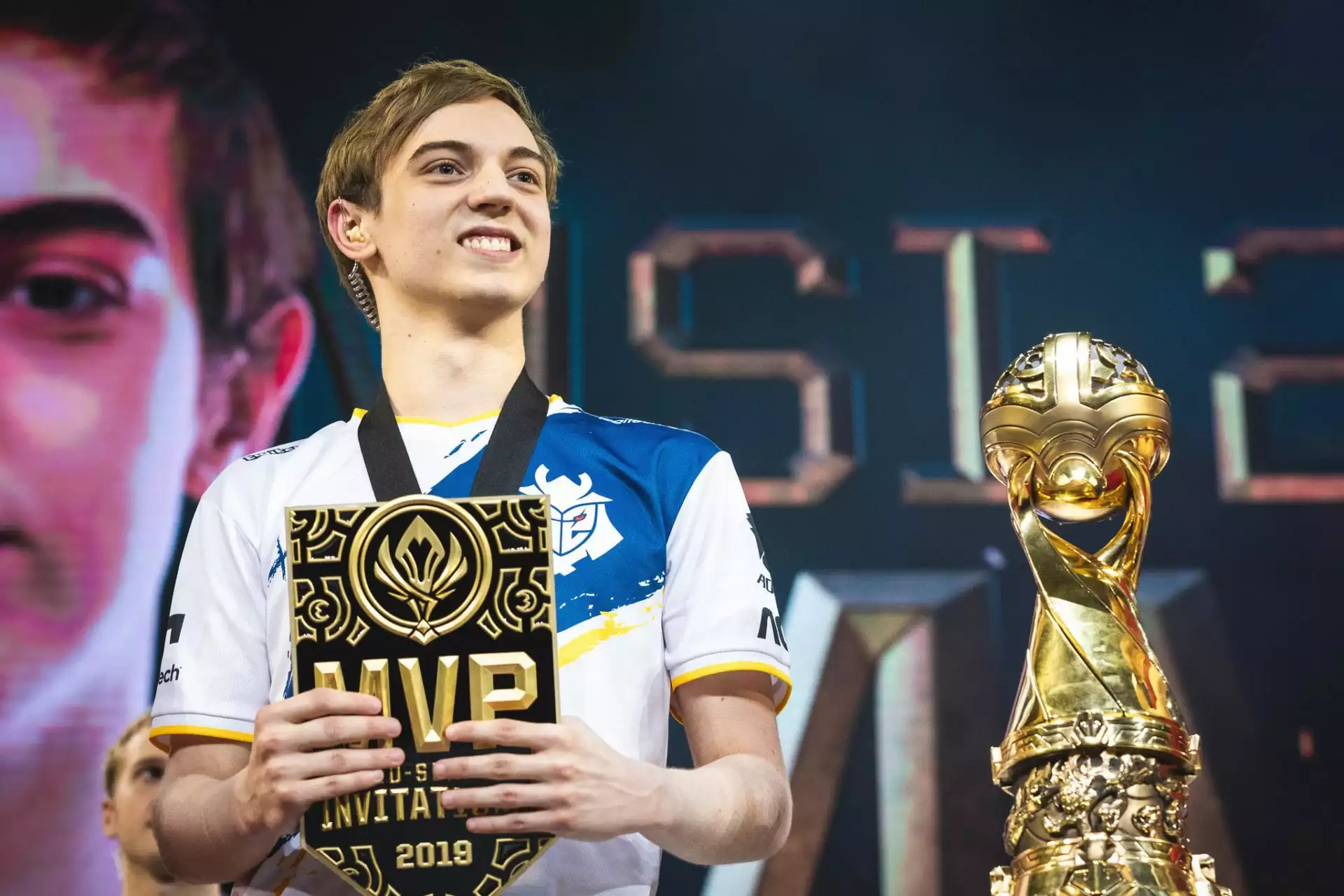 Caps MSI MVP