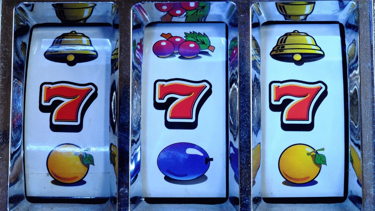 Best Online Slots: Expert Reviews & Slot Machine Guide for 2026 - slots illustration